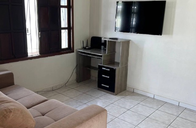 Agradable casa de playa con piscina, aire acondicionado. WiFi, Balcón con vistas al mar