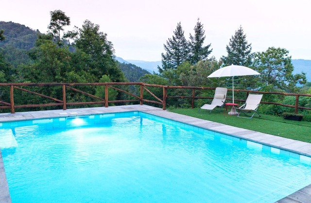 "casa del bosco" con piscina