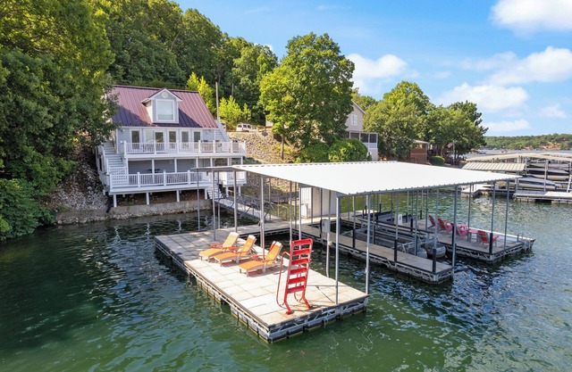 Casa Del Sol - ¡Casa de 3 dormitorios en el lago con diversión al aire libre!