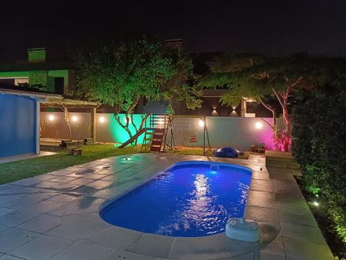 Casa em Atlântida com Piscina