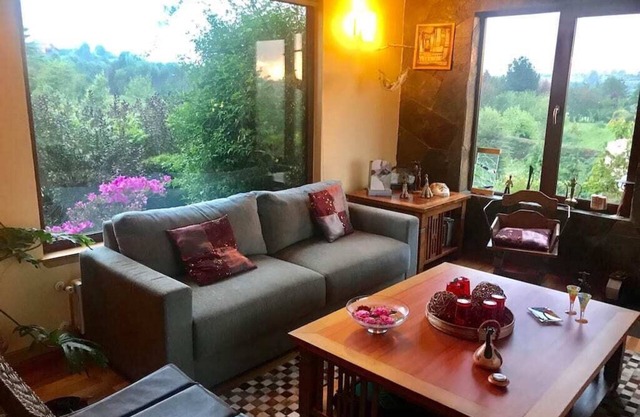 Casa en altura con vistas al lago, campo y ciudad para 9 personas (Pet friendly)