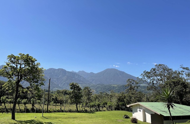 Casa Danta: Hospedaje en medio del Corredor Biológico Tenorio - Miravalles