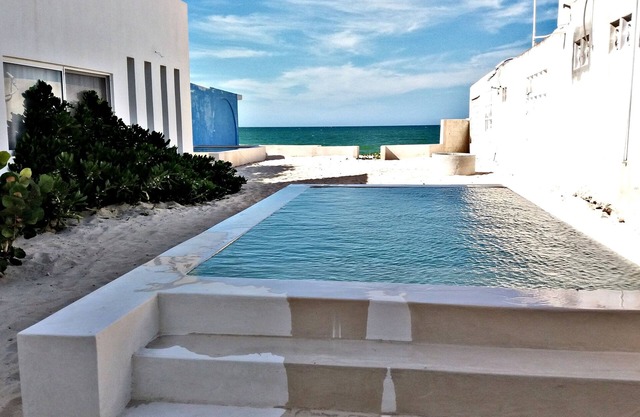 Casa la Luna Beachfront