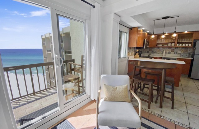 Casa Francesca 2 Bedroom Condo by RedAwning