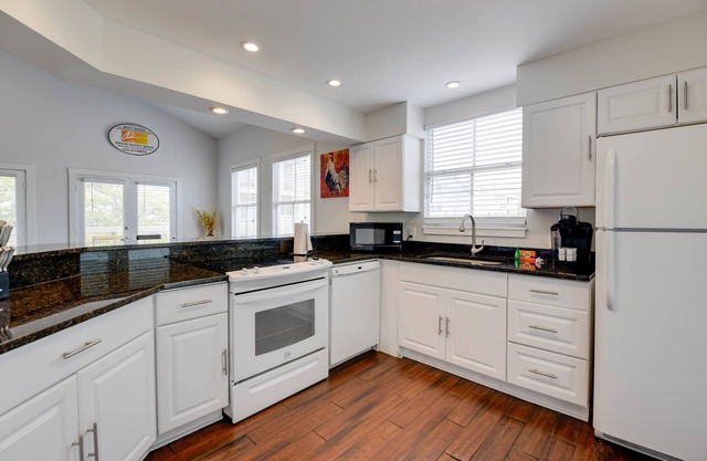 Casa Key West by Brightwild Pool Free Parking