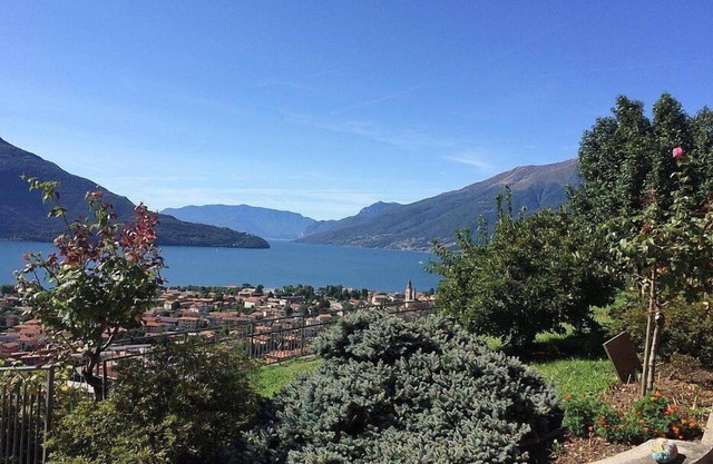 Casa Osmanto L: un apartamento agradable y acogedor ubicado a poca distancia de las orillas del lago de Como.