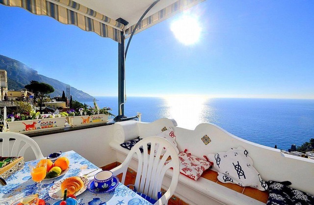 Casa Titina: Una encantadora casa unifamiliar frente al sol y al mar.