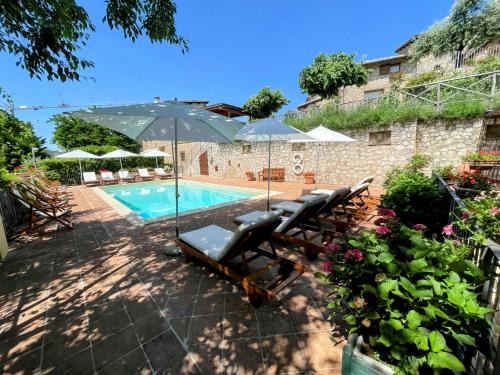 Casetta - sleeps 5 with aircon, wifi, pool and astounding views