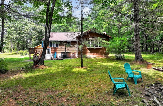 Catskills Cabin Retreat: Wood Fired Hot Tub, Firepit & 7 Private Acres