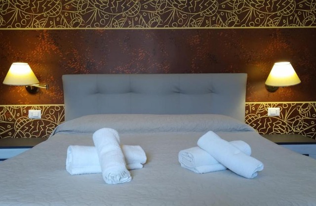 CconfortHotels R&B Central Rooms