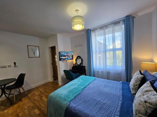 Central Chambers Suites - Suite 5