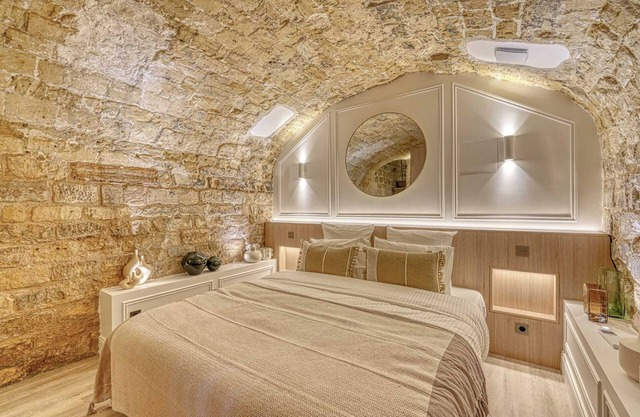 Central Historic Loft by Architect, Near Louvre