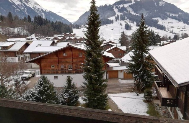 Ubicación central Acogedor apartamento de 3 dormitorios en Gstaad