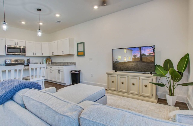 Central location - Dog Friendly w/ YARD! #3