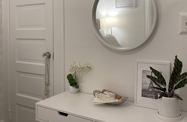 Central San Francisco Guest Room in Condo