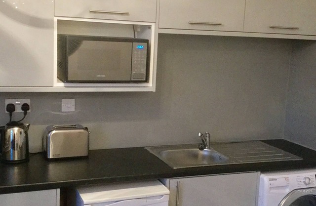 Casa céntrica con estilo 3 apartamentos separados en un solo bloque para hasta 10 personas