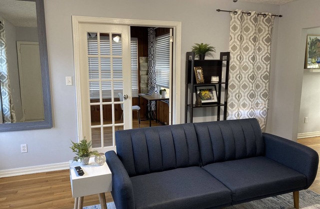 Centrally located historic St.Nicholas charming duplex with fire pit and gazebo