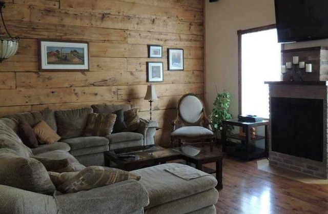 Century Home, condominio completamente remodelado, 2 habitaciones, 1500sq. pies, chimenea