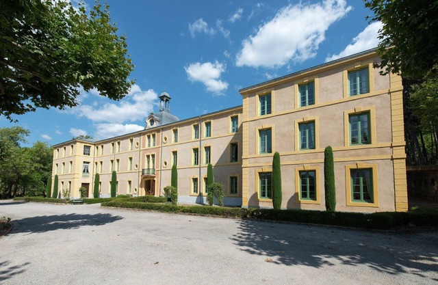 Villa en Montbrun cerca de Lago y Mar