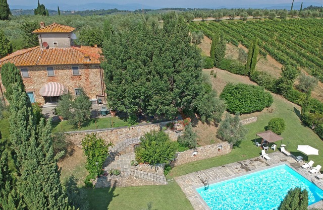 Encantadora villa con piscina ubicada en viñedos de Chianti, aire acondicionado