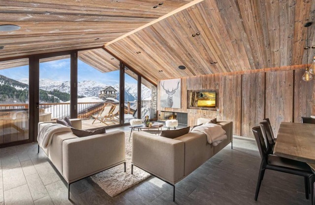Chalet, vista panorámica, sauna, terraza, chimenea o estufa a leña, parking, tv, local para esquís