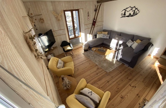 Chalet Jean Sabot 240 m² Authentique & Rénové 5ch/4 Sdb/ Salle de Jeux, Cabane