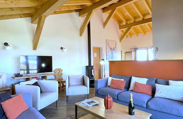 Chalet 12 pers, jacuzzi, sauna, ski-in, La Rosière