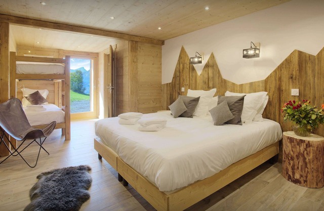 Hermoso chalet de 5 * renovado en el corazón de los Alpes franceses - OVO Network