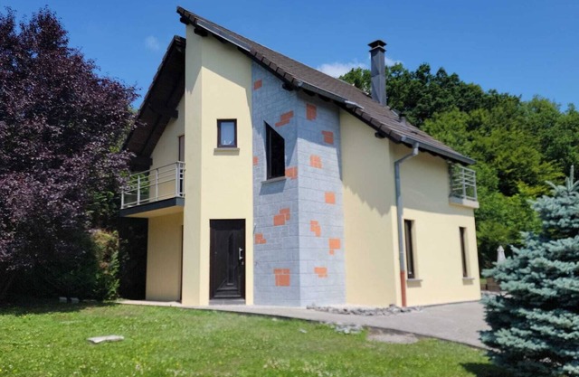 Chalet house at Lake Diefenbach