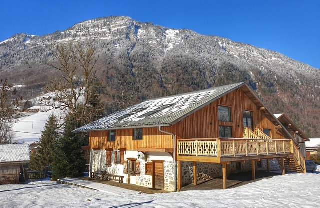 Chalet Jamoo, auténtica granja reformada en el corazón de Aravis