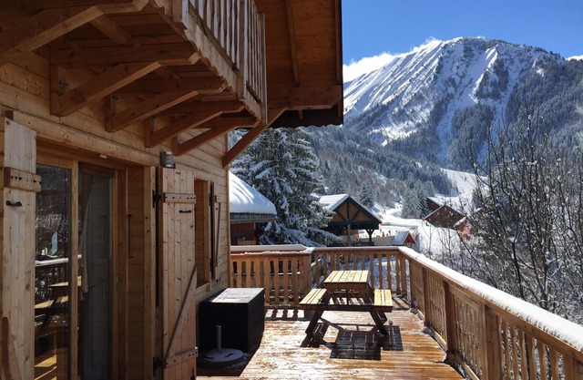 Narciso Cottage - 12 personas con jacuzzi al aire libre, 6 dormitorios