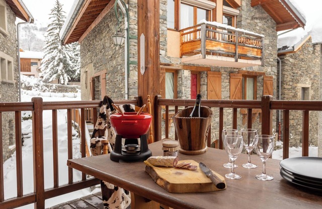 Chalet Laura, Ski & Authenticity