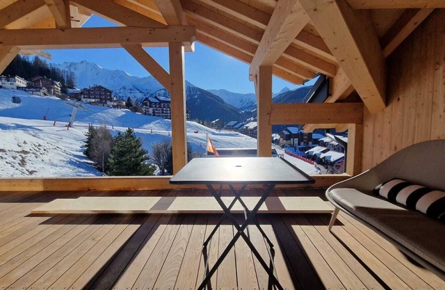 Chalet Le Rokh - Luxury ski in/out chalet in Peisey&Vallandry