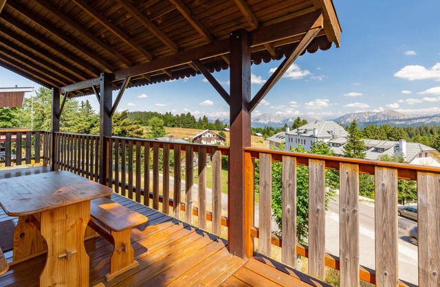 Chalet 'Les Etoiles' con vistas a la montaña y terrazas