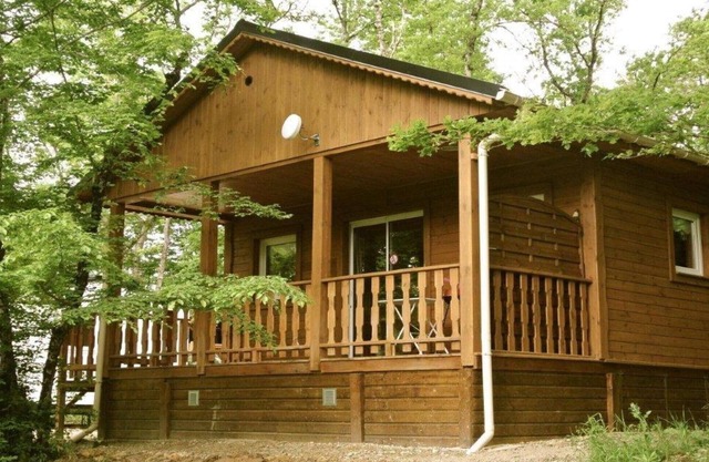 Chalet Les Pivoines de 40m2 + televisión + terraza cubierta - 1 / 5p