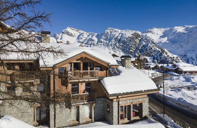 Chalet Perdrix 2, La Rosière, 12 people