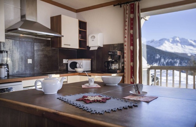 Chalet Perdrix 1 La Rosière, 12 people