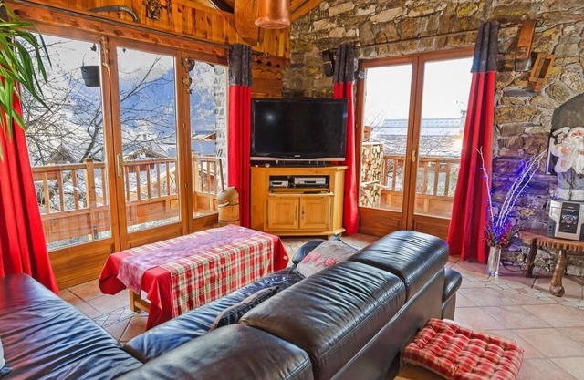 Chalet, wifi, fitness, sauna, terraza, balcón, chimenea o estufa a leña, tv, 188m², Les Arcs