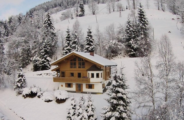 Chalet with breathtaking views and large terrace