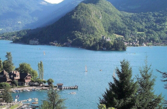CHALET con vistas a la bahía de Talloires