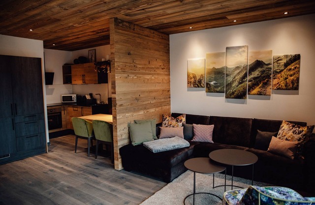 Chalet 'Zillertal Juwel' con vistas a la montaña, balcón y Wi-Fi