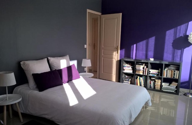 Chambre dans un duplex lumineux et spacieux