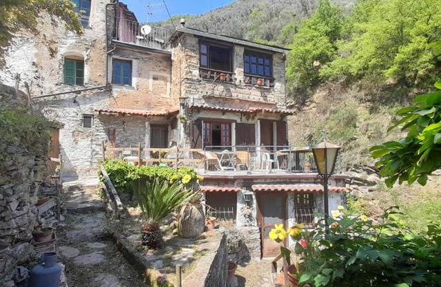 Characteristic house Aquasanta