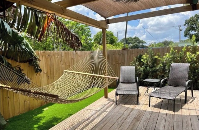 Charming 1-bedroom apartment with private yard in wonderful Fort Lauderdale