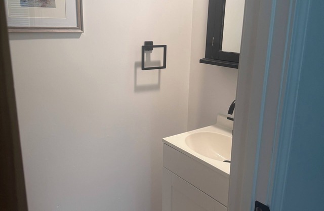 Charming 1-bedroom townhome in serene Pass Christian
