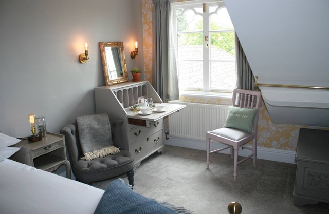Encantadora suite de 1 dormitorio en el alero.