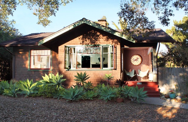 Encantador Bungalow Craftsman de 1917 cerca del centro