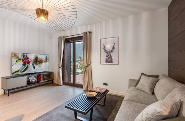 Apartamento cerca de pistas con jardín – Ideal familias