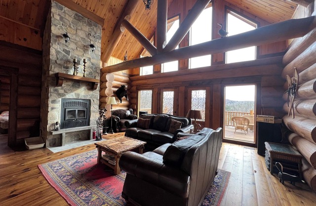 Charming 5-bedroom cabin with AC and WiFi