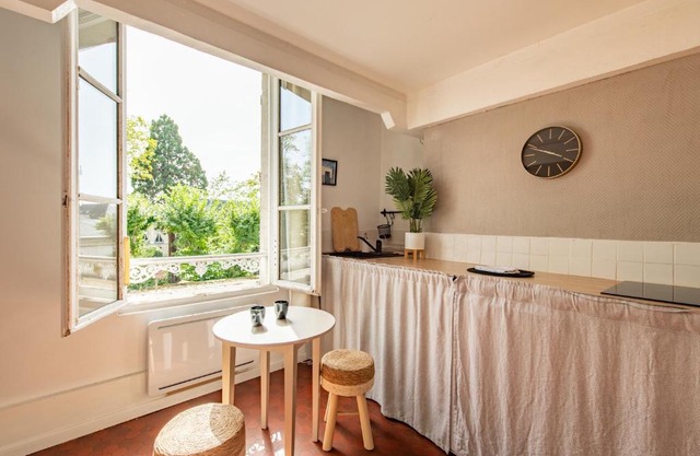 Charming Apartment in the Heart of Versailles